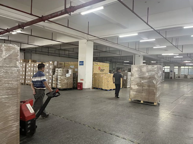 通過保稅倉庫做轉(zhuǎn)口貿(mào)易的方式介紹